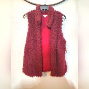 Sherpa Vest Burgandy